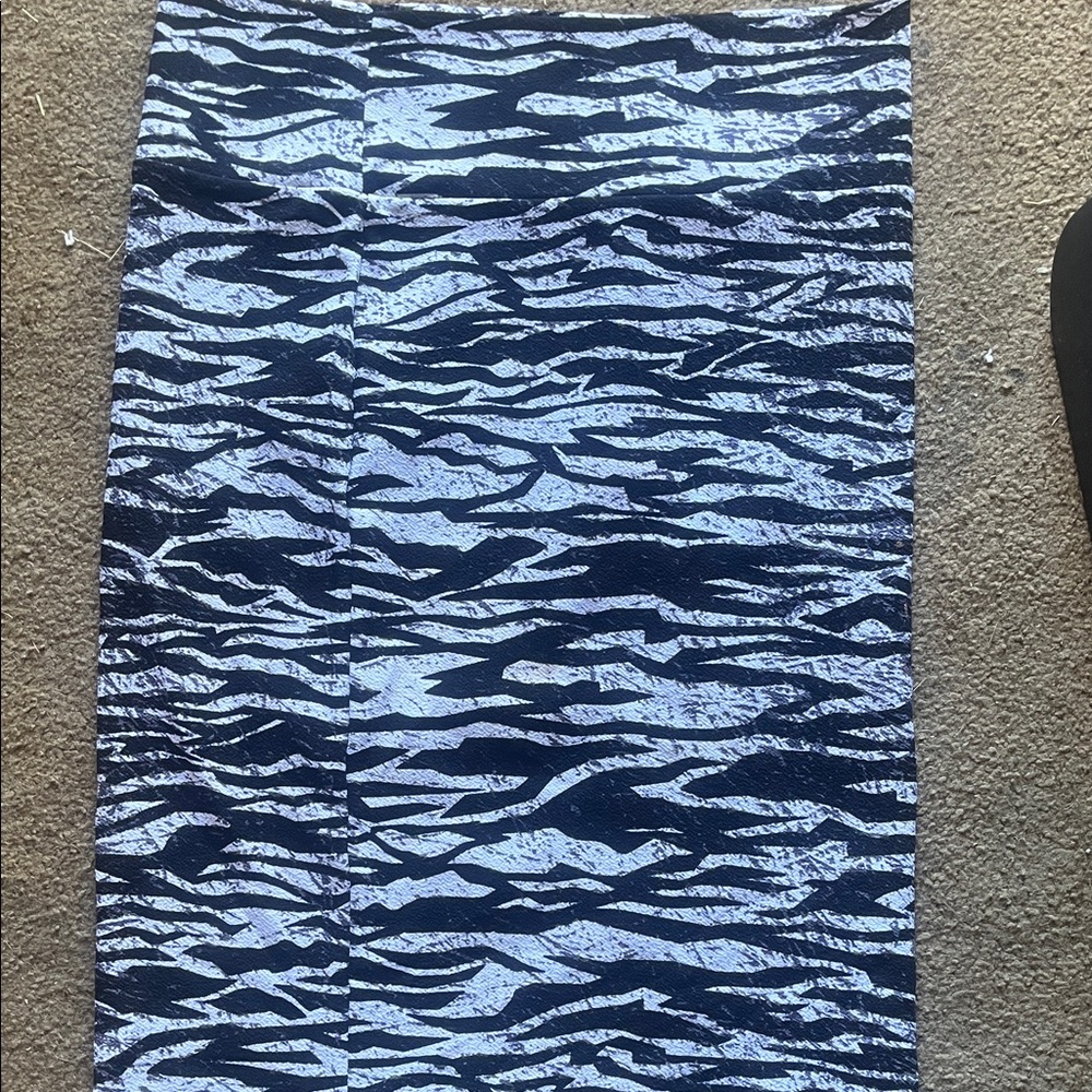 LuLaRoe Monochrome Animal Print Skirt